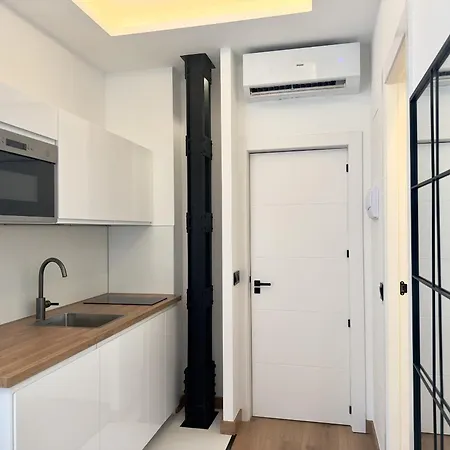 Irreverents * Malaga